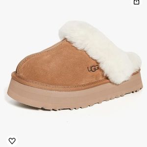 Brand new Ugg slippers!! Just didn’t fit :((